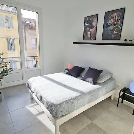Apartment Maxbnb - T2 Balcon 50m2 - Climatise - Ouest - Toulon