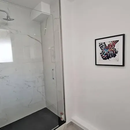 Maxbnb - Isly - T2 Balcon/clim 50m² - Ouest - Appartement Toulon