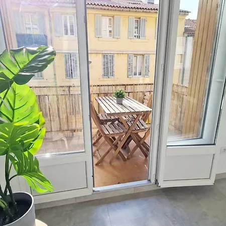 Maxbnb - T2 Balcon 50m2 - Climatise - Ouest - Toulon