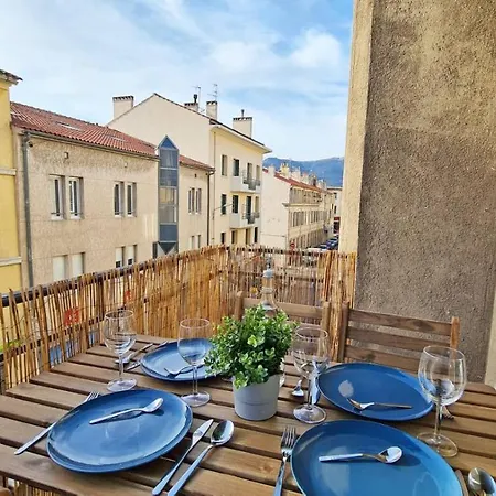 Maxbnb - T2 Balcon 50m2 - Climatise - Ouest -