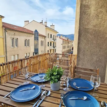 Maxbnb - T2 Balcon 50m2 - Climatise - Ouest -
