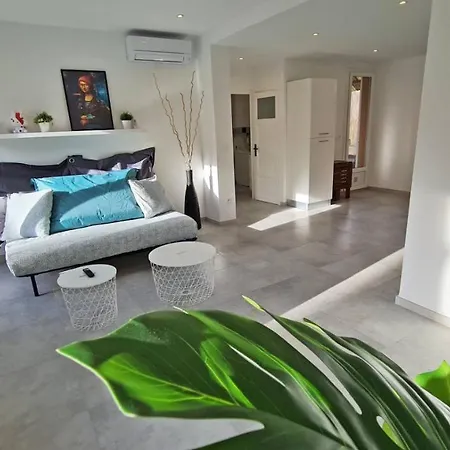Apartment Maxbnb - T2 Balcon 50m2 - Climatise - Ouest -